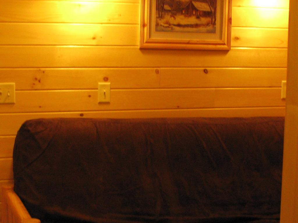 Pine Knoll Hotel Lakeside Lodge & Cabin โอล์ ฟอร์จ ภายนอก รูปภาพ