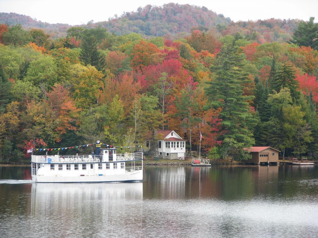 Pine Knoll Hotel Lakeside Lodge & Cabin โอล์ ฟอร์จ ห้อง รูปภาพ