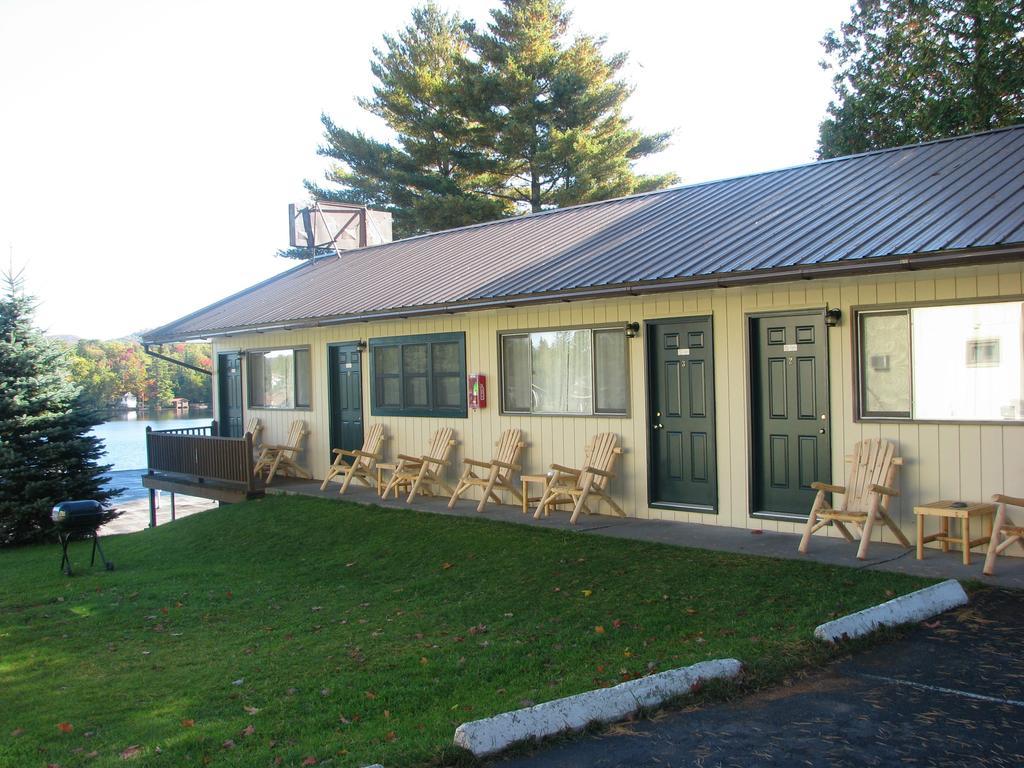 Pine Knoll Hotel Lakeside Lodge & Cabin โอล์ ฟอร์จ ห้อง รูปภาพ